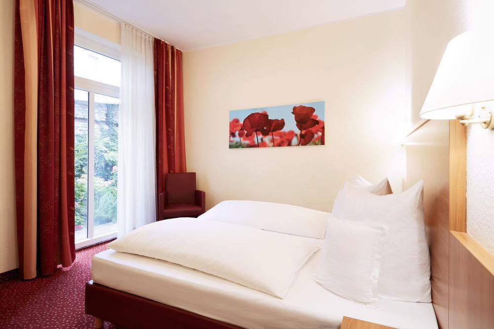 Doria Hotell Düsseldorf Exteriör bild