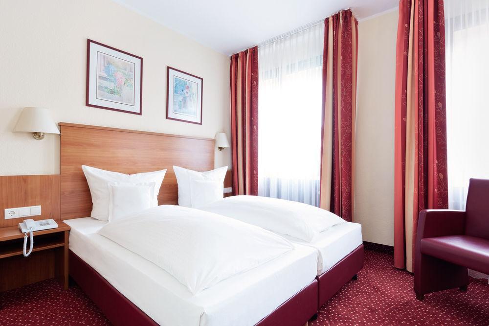 Doria Hotell Düsseldorf Exteriör bild