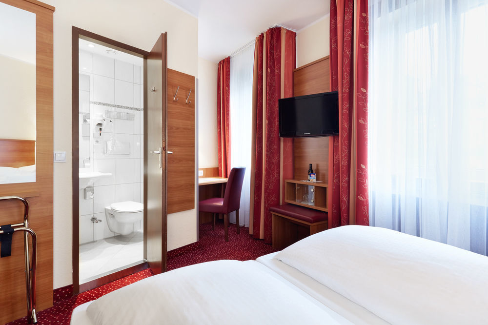 Doria Hotell Düsseldorf Exteriör bild